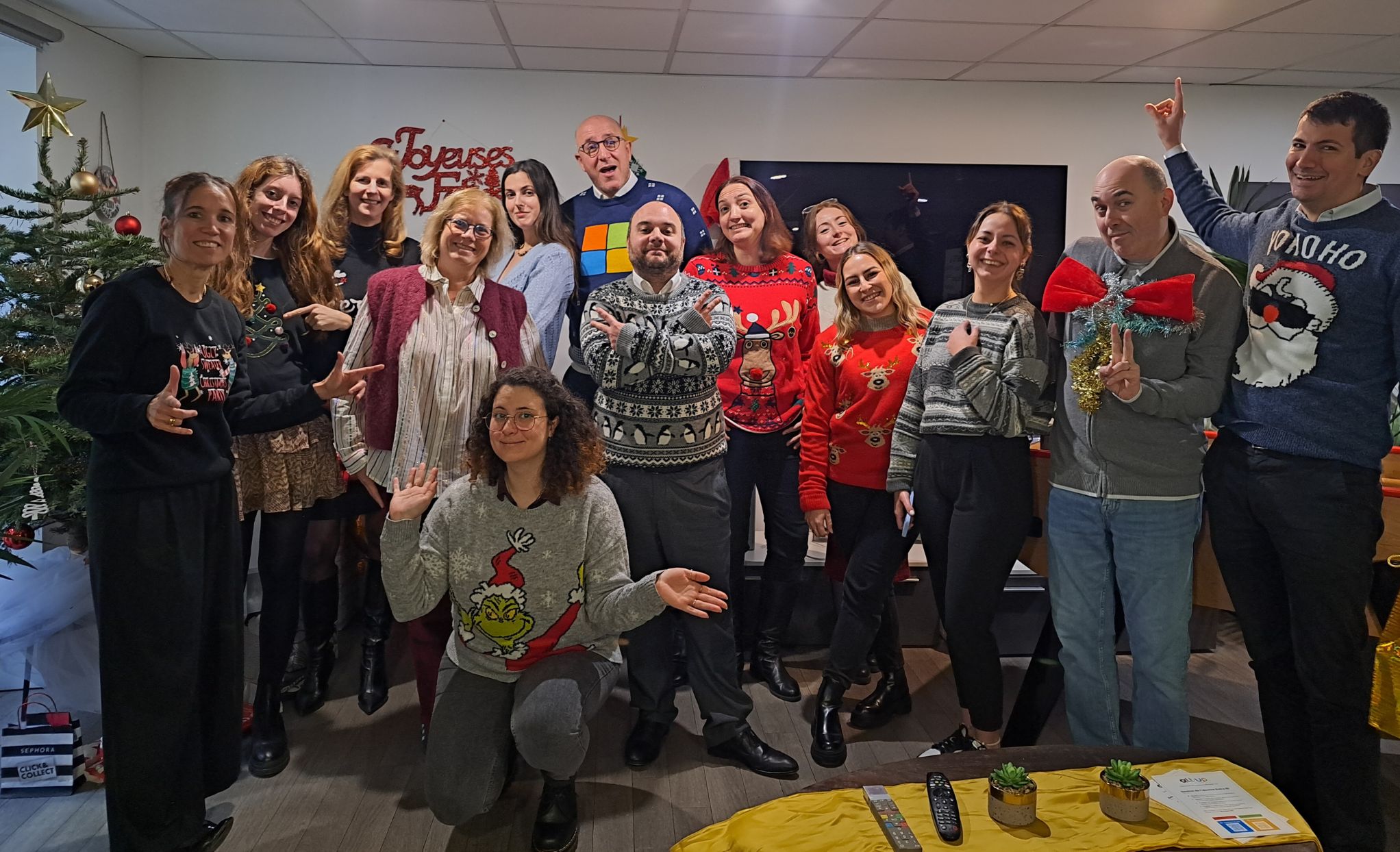 ✨ Journée mondiale des Pulls Moches de Noël