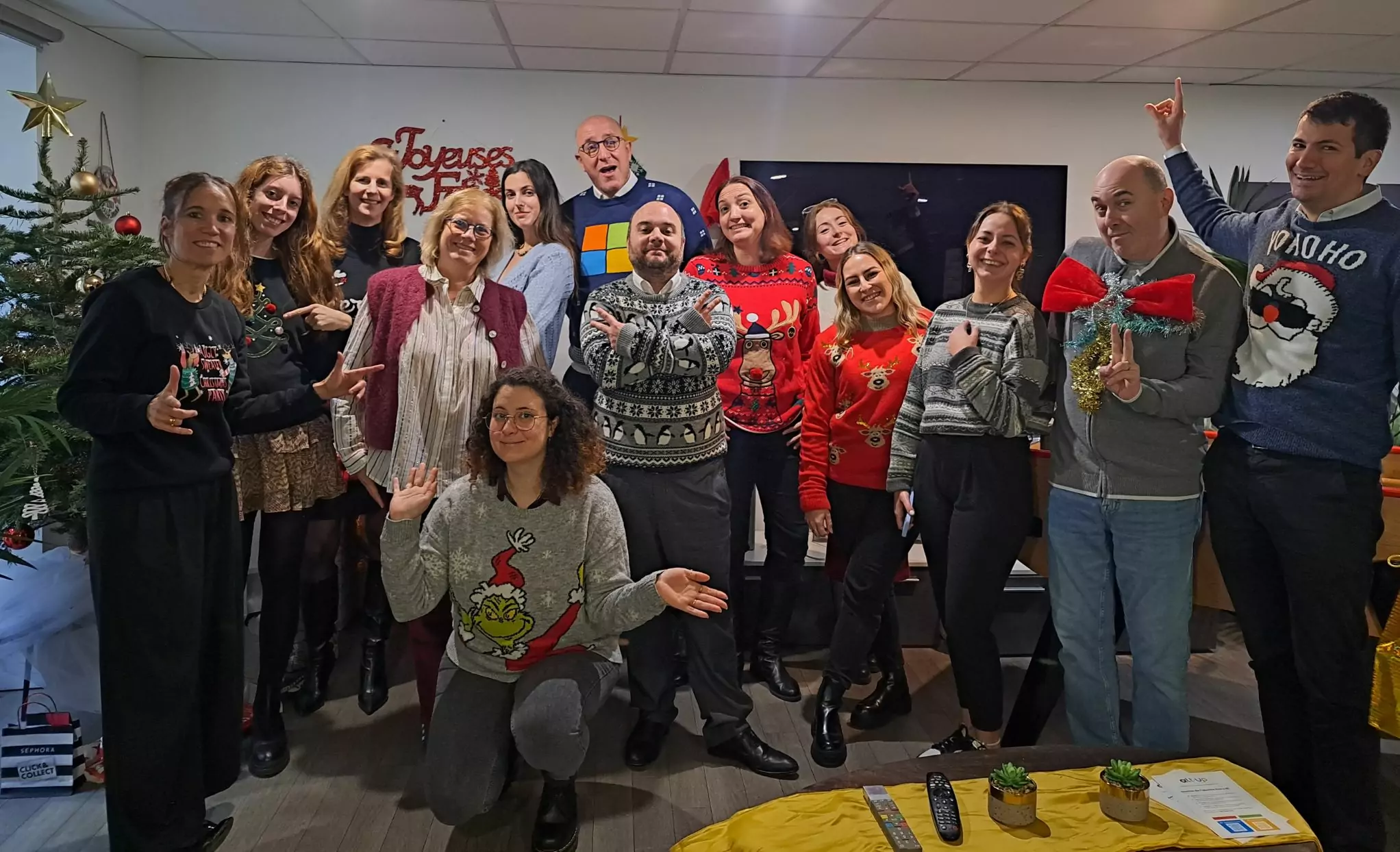 ✨ Journée mondiale des Pulls Moches de Noël