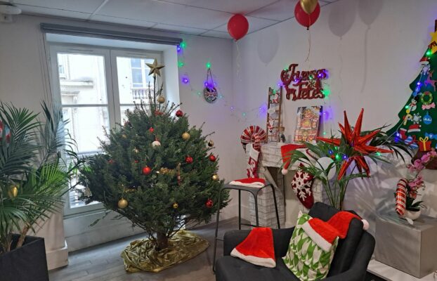 Un doux air de Noël flotte dans les locaux du groupe Artemys 🎁